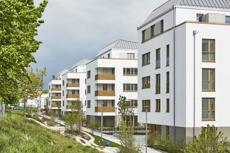 Die fünf Mehrfamilienhäuser mit insgesamt 60 Wohneinheiten schaffen bezahlbaren Wohnraum nach dem WBL-eigenen „Fair-Wohnen“-Modell. Das ausgeklügelte Konzept, Miet- und Eigentumswohnungen zu mischen, ermöglicht soziale und ökologische Verantwortung.
