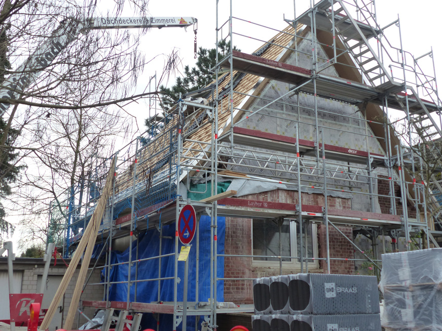 Beim Passivhaus-Abend im März steht die Sanierung dieses Einfamili-enhaus in Darmstadt im Fokus. Vom Keller bis zum Dach werden Passivhaus-Komponenten verwendet.