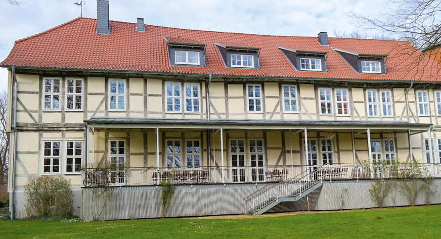 4 Die von 2006 bis 2009 sanierte ­Bildungs­akademie Knesebeck war vormals ein Amtshaus.