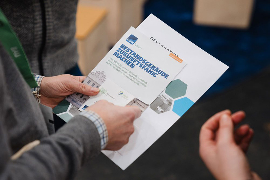 Das DGNB System für Gebäude im Betrieb unterstützt Bestandsimmobilien auf dem Weg in die Klimaneutralität.