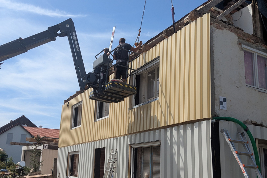 Die Blechfassade von Dcarbonize setzt auf Leichtbau.