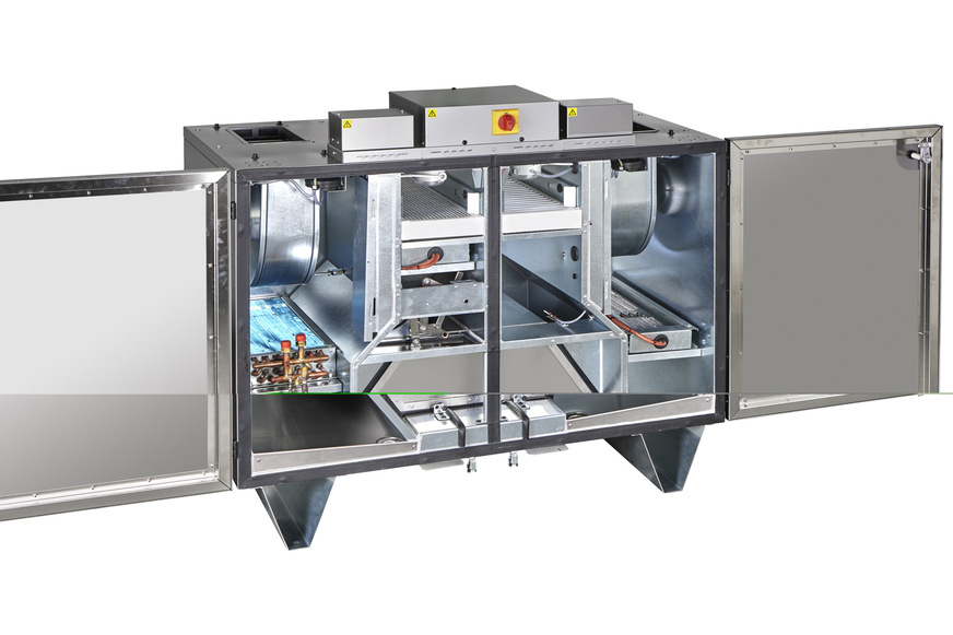 Kreuzgegenstrom-Wärmetauscher (mittig unten in der Anlage) verfügen über einen hohen Wärmerückgewinnungsgrad, übertragen jedoch keine Feuchte. Dadurch eignen sie sich besonders für hoch und regelmäßig frequentierte Gebäude, wie etwa Schulen oder Kindertagesstätten.