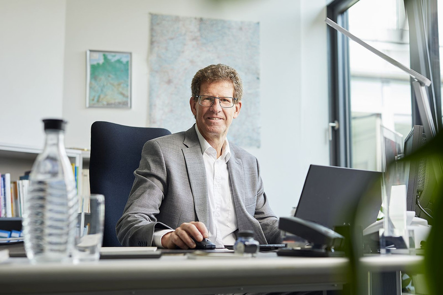 Der ehemalige Geschäftsführer Volker Kienzlen verabschiedete sich zum Jahresende 2025 in den Ruhestand – er hat den&nbsp;Aufbau und das Wachstum der KEA-BW in den letzten 20 Jahren maßgeblich mitgestaltet.