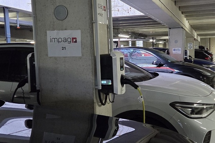 In der Rockywood-Tiefgarage sind 20 E-Ladestationen installiert.