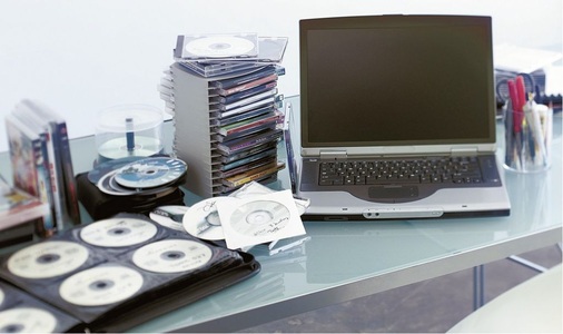 3 Ideal für die projektbezogene Sicherung, allerdings in der Verwaltung aufgrund relativ geringer Speicherkapazität etwas problematisch: die CD oder DVD.