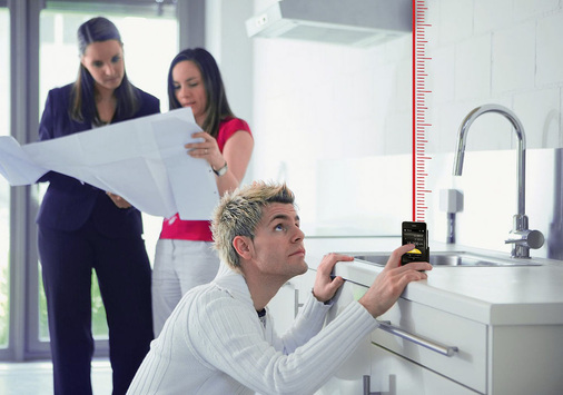 Smartphones sind vielseitig einsetzbar: für Aufmaße, …