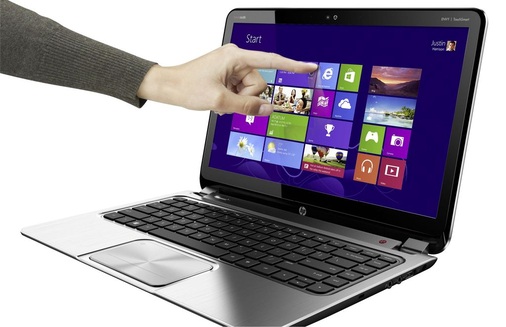 1 Ob per Fingertipp oder mit Maus und Tastatur — Windows 8 lässt beide ­Bedienkonzepte zu.