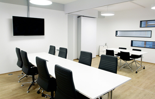 



Ein Wärmerückgewinnungsgerät von Benzing sorgt für die Frischluftzufuhr in den fensterlosen Besprechungsräumen.
