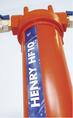<p>
</p>

<p>
<span class="GVAbbildungszahl">4</span>
 Der Heizungswasserfilter Henry HF10 ist für den temporären Betrieb in kleineren Anlagen vorgesehen.
</p> - © Hannemann Wassertechnik

