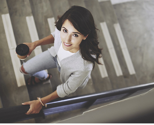 
Beim vereinfachten Ansatz zur Ermittlung der Temperatur in angrenzenden unbeheizten Zonen im Teil 2 wurden die Temperatur-Korrekturfaktoren ergänzt um den Fall „Wände und Decken zu niedrig beheizten Räumen“ wie z. B. in Treppenhäusern.



