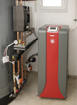 



Heiz- und Kühlleistung der WP Max-Air Hybrid können stufenlos über die zentrale Regelung an den Energiebedarf im Gebäude angepasst werden.
