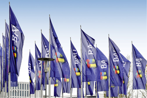 



Die Ticketpreise für die BAU 2019 hat die Messe München gegenüber der letzten Veranstaltung vor zwei Jahren moderat erhöht – das Tagesticket kostet nun 49,50 Euro (2017: 45,50 Euro). Deutlich günstiger ist das Online-Ticket mit 27,50 Euro (2017: 24,50 Euro).
