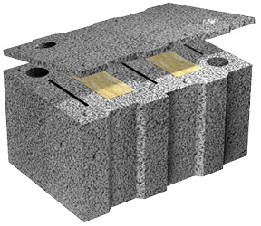 



Die optimierten Jasto Kombi-Steine haben nun auch werksseitig einen „Deckel“. Der Dämmstoff ist auf der Oberseite der Steine durch eine Betonschicht abgedeckt. Von unten ist das neue Steinbild sichtbar.
