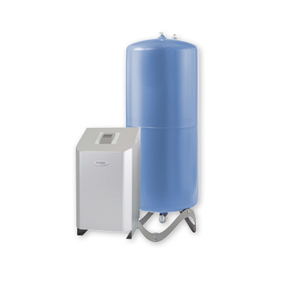 



5
 Der Transfero TV Connect der Marke IMI Pneumatex hält mit Pumpen den A
nl
agendruck konstant und hält gleichzeitig das Anlagenwasser mit patentierter Vakuum-Zyklon-Entgasung besonders effektiv frei von gelösten Gasen.
