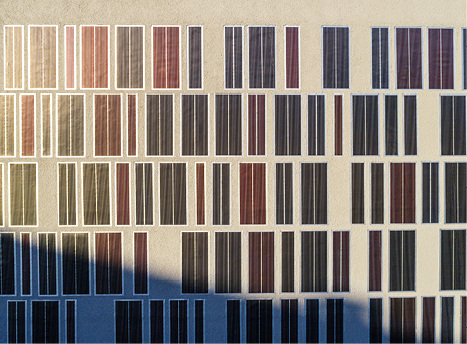 



11
 Bei einem Bestandswohnhaus in Frankfurt ist die Photovoltaik-Anlage ins WDVS integriert.
