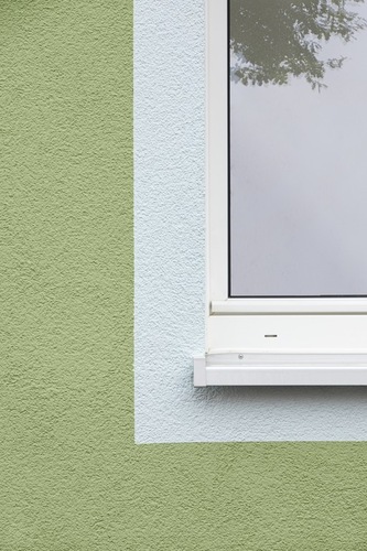 Die Sto-Dämmplatte Top 32 Biomass unterscheidet sich außer in ihren ökologischen Eigenschaften nicht von einem vgl. fossilen Produkt; keine Unterschiede bei der Verarbeitung