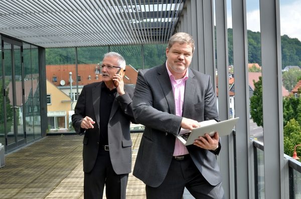 Die Initiatoren des QualitätsZertifikats Planer am Bau: Dr.-Ing. E. Rüdiger Weng und Dr.-Ing. Knut Marhold. - © QualitätsVerbund Planer am Bau
Die Initiatoren des QualitätsZertifikats Planer am Bau: Dr.-Ing. E. Rüdiger Weng und Dr.-Ing. Knut Marhold. - QualitätsVerbund Planer am Bau
