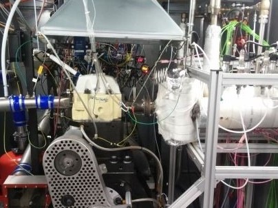 Prüfstand mit Reformgasmotor