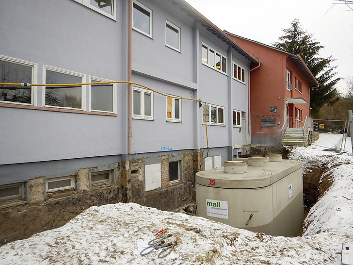 In den neuen Ovalbehälter ThermoPel von Mall können fast 20 Tonnen Pellets eingelagert werden – der fugenlose Betonbehälter füllt die Lücke zwischen den bewährten Rundbehältern (14 Tonnen Pelletfüllgewicht) und den zweiteiligen Großbehältern (30 bis 40 Tonnen Pelletfüllgewicht).