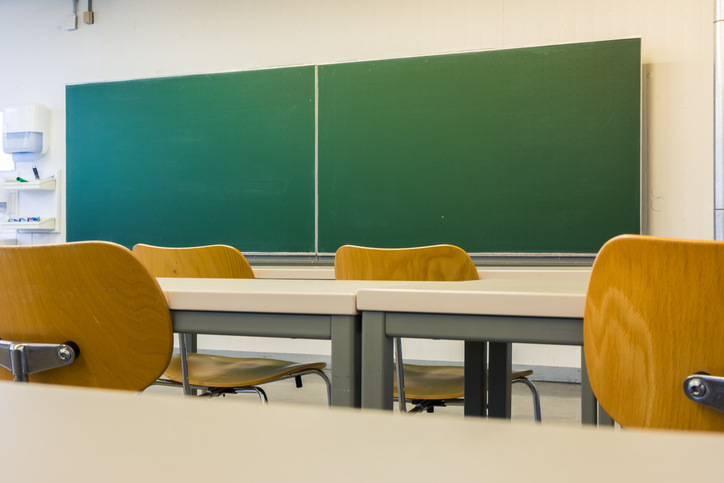 Schulen könnten von Klimaschutz-Fördermitteln profitieren. - © Getty Images/HunterBliss
