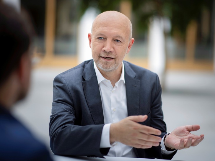 Andreas Kuhlmann leitet seit Juli 2015 als Vorsitzender die dena-Geschäftsführung. - © Thomas Koehler/photothek.de
