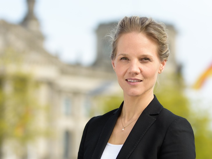 Barbara Metz, Stellvertretende Bundesgeschäftsführerin der DUH: "Wir fordern die verantwortlichen Minister Seehofer, Altmaier und Schulze eindringlich auf, die im GEG festgeschriebenen und überholten Effizienzstandards sofort anzupassen."