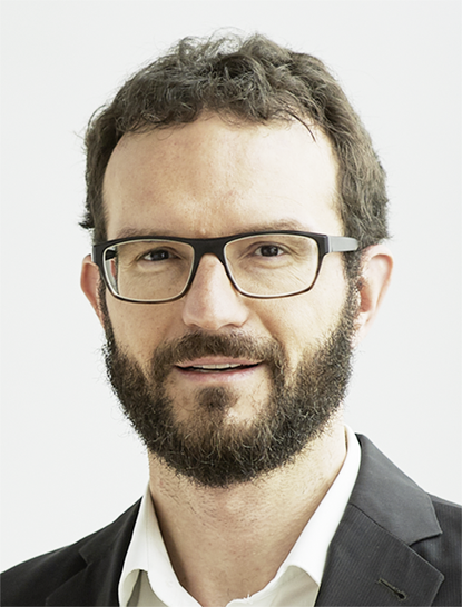 Danny Günther betreut beim Fraunhofer-Institut für Solare Energiesysteme ISE in Freiburg die Messkampagnen mit Wärmepumpen.