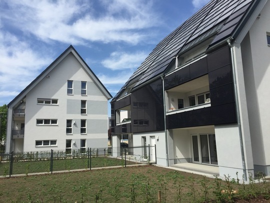 Zwei teilautarke Häuser der Wohnungsgenossenschaft eG Wohnen in Cottbus hat die TU Bergakademie Freiberg über 18 Monate energetisch analysiert. - © TU Bergakademie Freiberg
