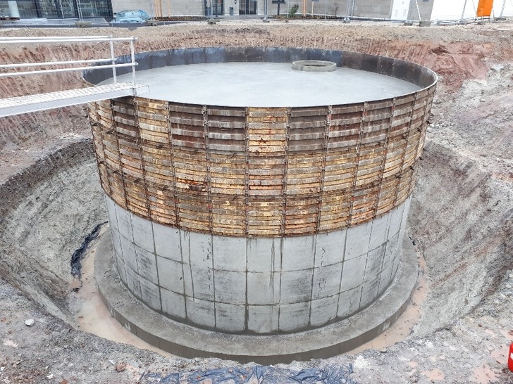 Mittelpunkt für eine nachhaltige Energieversorgung: der Eisspeicher im Hansapark Nürnberg