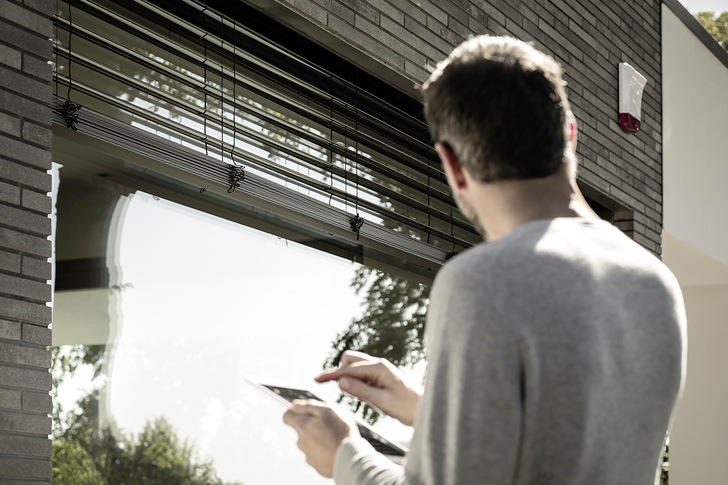 Angesichts steigender Temperaturen wird der sommerliche Wärmeschutz immer wichtiger.