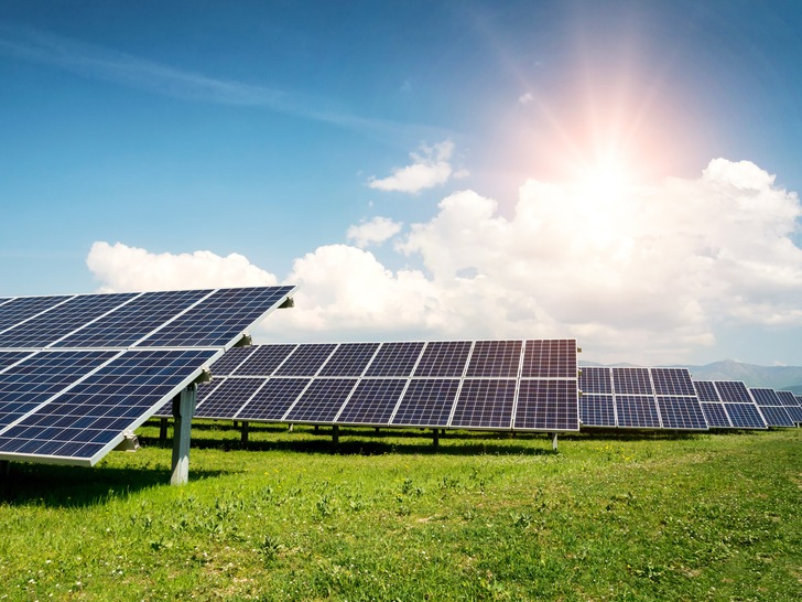 Neun Prozent des im vergangenen Jahr in Deutschland eingespeisten Stroms haben Photovoltaikanlagen erzeugt. - © diyanadimitrova - stock.adobe.com
