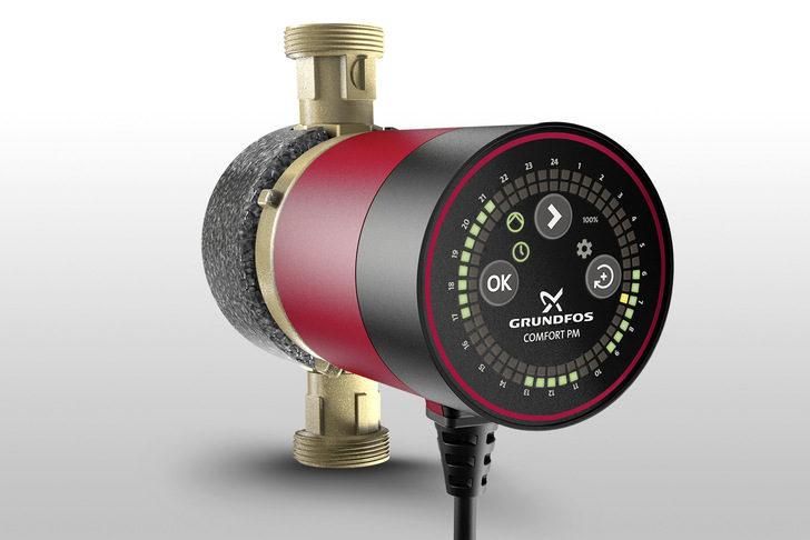 Die kompakte Einbautiefe von 124 mm erleichtert die Installation der Zirkulationspumpe Comfort BU/BXU.