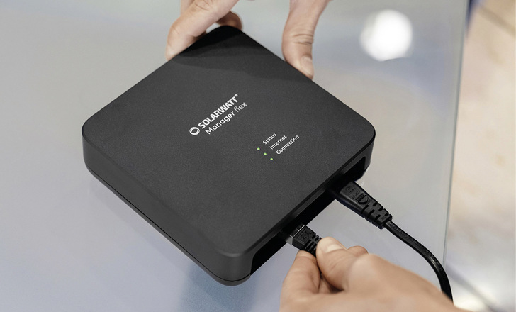 Mit dem Manager flex lassen sich Wärmepumpe oder Elektroauto mit Solarstrom versorgen