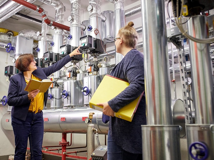 Beratung und Koordination sind beim Energie-Contracting zentrale Themen, mit denen Energieberater:innen punkten können.