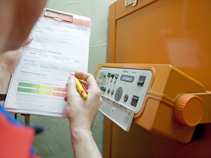 Studienergebnis: Im Durchschnitt führte der Heizungscheck zu Einsparungen von 642 Kilowattstunden Strom pro Jahr – allerdings mit großen Unterschieden zwischen den einzelnen Haushalten.