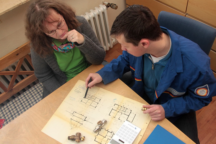 Mehr Energie sparen durch bessere Beratung – das fordern Umwelt-, Verbraucherschutz- und Unternehmensverbände.