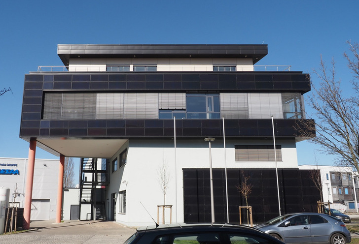 PV-Fassadenanlage in Berlin Adlershof