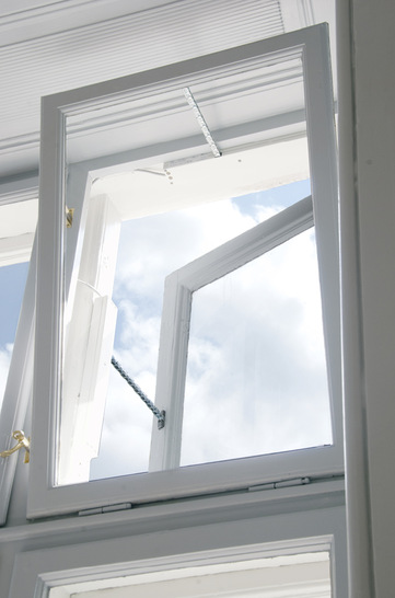 Durch geregelte Frischluftzufuhr verbessert die kontrollierte natürliche Lüftung das Raumklima. - © Bild: Window Master

