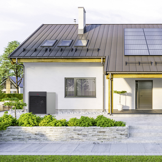 Die Wärmepumpe Aerotop SX liefert Vorlauftemperaturen bis 60 °C.