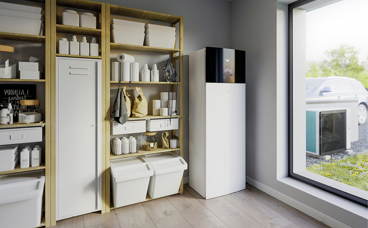 Drei verschiedene Inneneinheiten, unter anderem eine mit einem integrierten Druckspeicher aus Edelstahl, gibt es für die Außengeräte der Wärmepumpen-Baureihe Altherma 3 R.