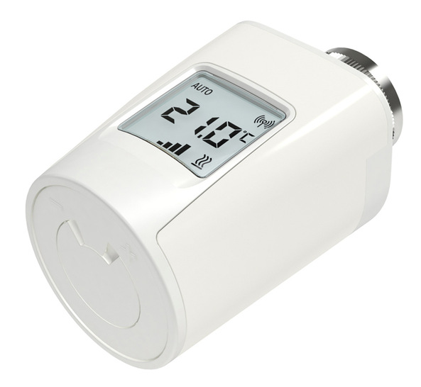 Der Thermostatkopf EAZY eTRV nano steuert ohne Batterien.