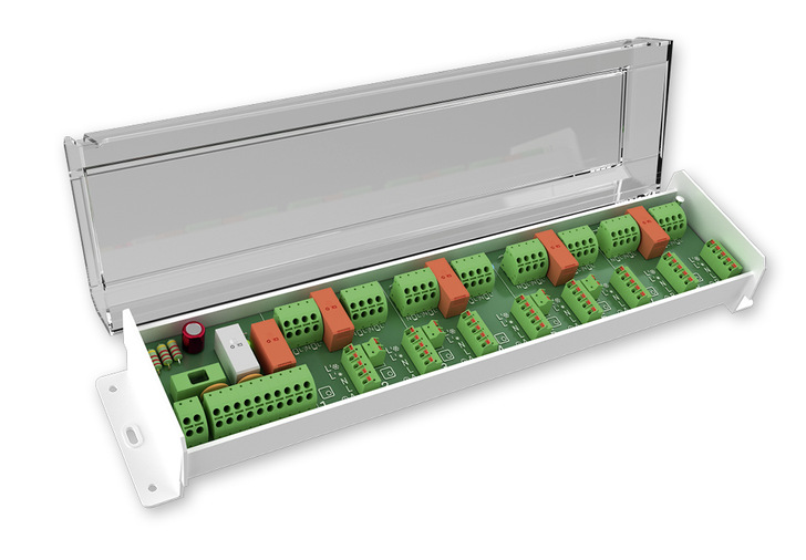 Der Regelverteiler PYD-RVLW-230 dient als universelle Klemmleiste für Heiz- und Kühlsysteme. Dank Standfüßen und einfachen Kabelanschlussoptionen geht die Montage leicht von der Hand.