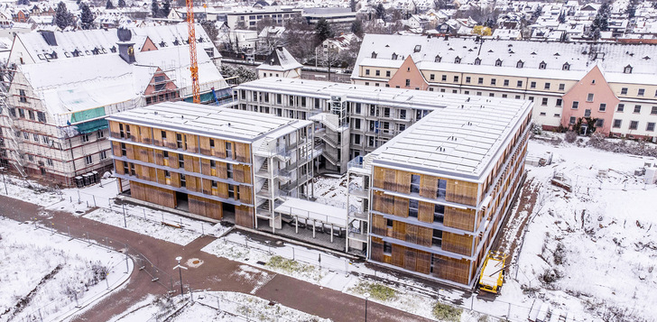 1 Neubau des selbstverwalteten Studierenden-
wohnheims Collegium Academicum mit flächen-
sparenden, flexiblen Grundrissen
