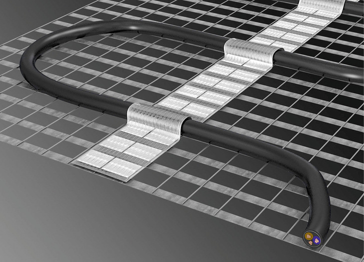 Die Tempus Volt Pro-Estrichheizmatte gibt es im Set mit einem Wi-Fi-fähigen Temperaturregler.