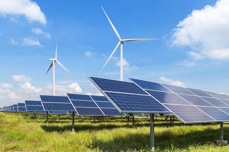 Investitionen in Erneuerbare, in Infrastruktur und Digitalisierung sorgen weiter für eine hohe Flexibilität und Belastbarkeit des Stromnetzes hierzulande.