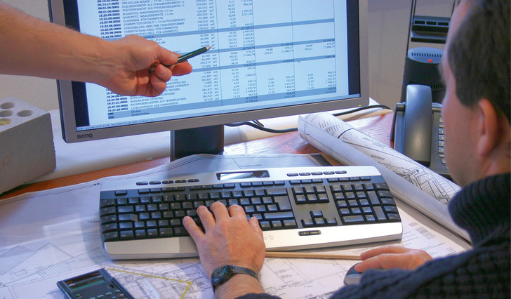 E-Rechnungen sollen den Zahlungsablauf beschleunigen. Davor gilt es sich aber erst mal, in die Programme einzuarbeiten.