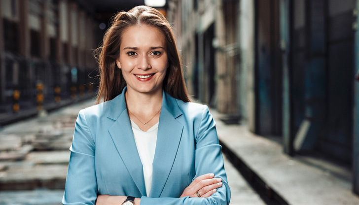 Sarah Dungs ist erste Vorsitzende des Verbands Bauen im Bestand sowie Geschäftsführerin und Mitgesellschafterin des Projektentwicklers Greyfield Group.