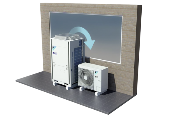 Zwei neue Geräteserien komplettieren das R32 Portfolio der Sky Air Produkt­reihe von Daikin. Sowohl die RZA-D (links) der Advanced-Serie als auch die Sky Air RZAG-N (rechts) der Alpha Serie haben deutlich kompaktere Maße als ihre Vorgänger.