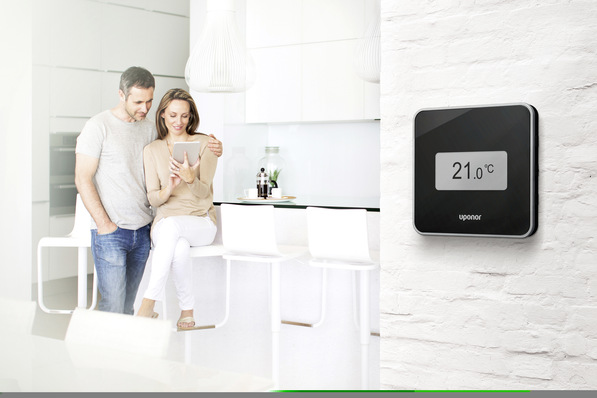 Die Einzelraumregelung Smatrix Pulse kann via Alexa Voice Control oder Google Voice Assistant kommunizieren.