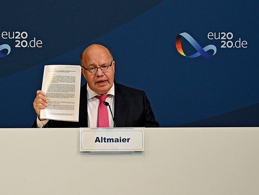 Bundeswirtschaftsminister Peter Altmaier präsentiert die EEG-Novelle 2021.